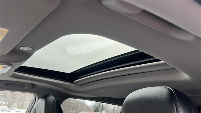 Certified 2025 Toyota Highlander Limited image 18