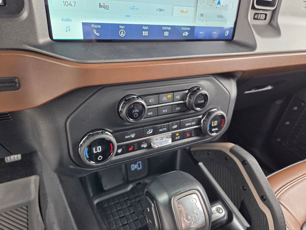 Used 2024 Ford Bronco Outer Banks image 26