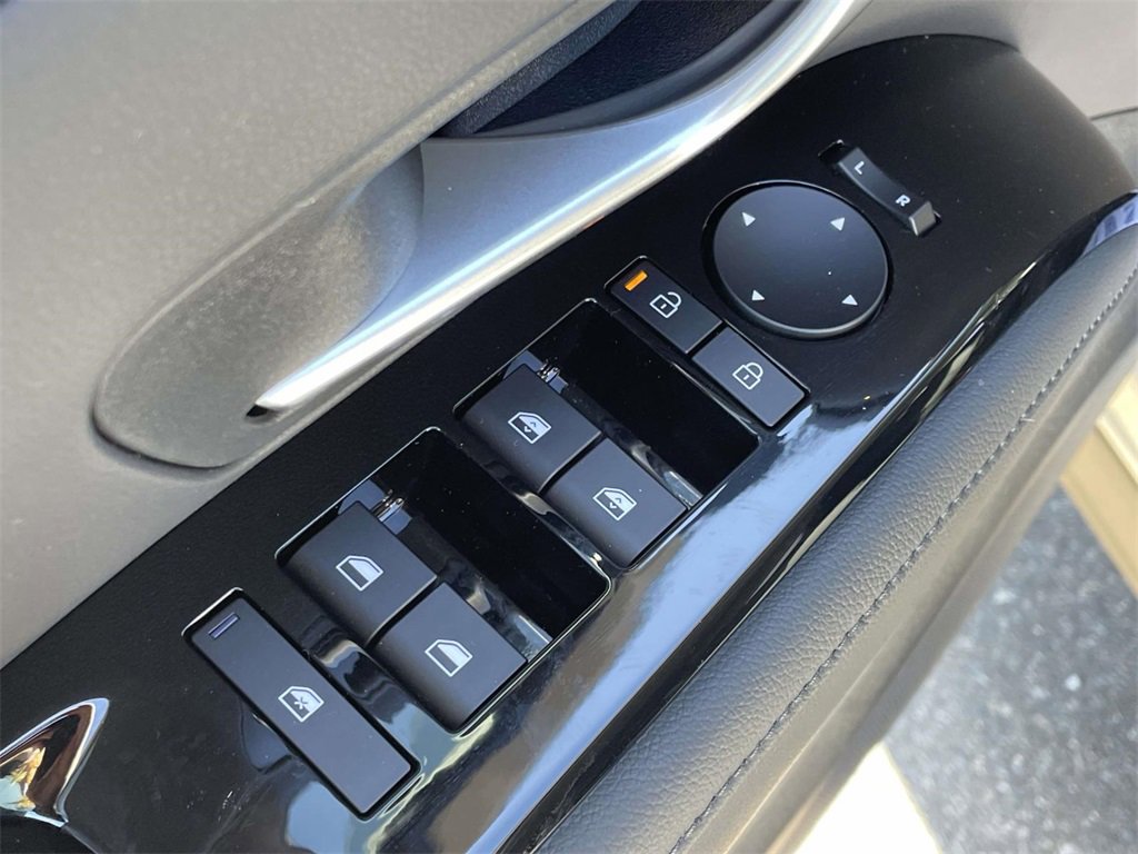 New 2026 Hyundai Tucson Limited image 15