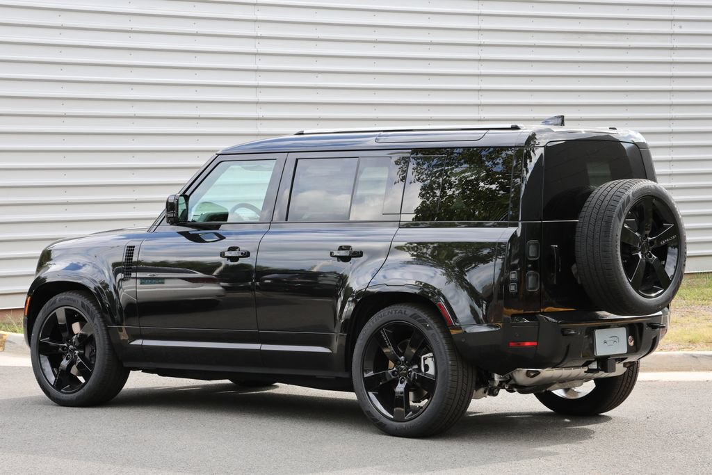 New 2026 Land Rover Defender 110 X-Dynamic SE AWD/4WD image 4