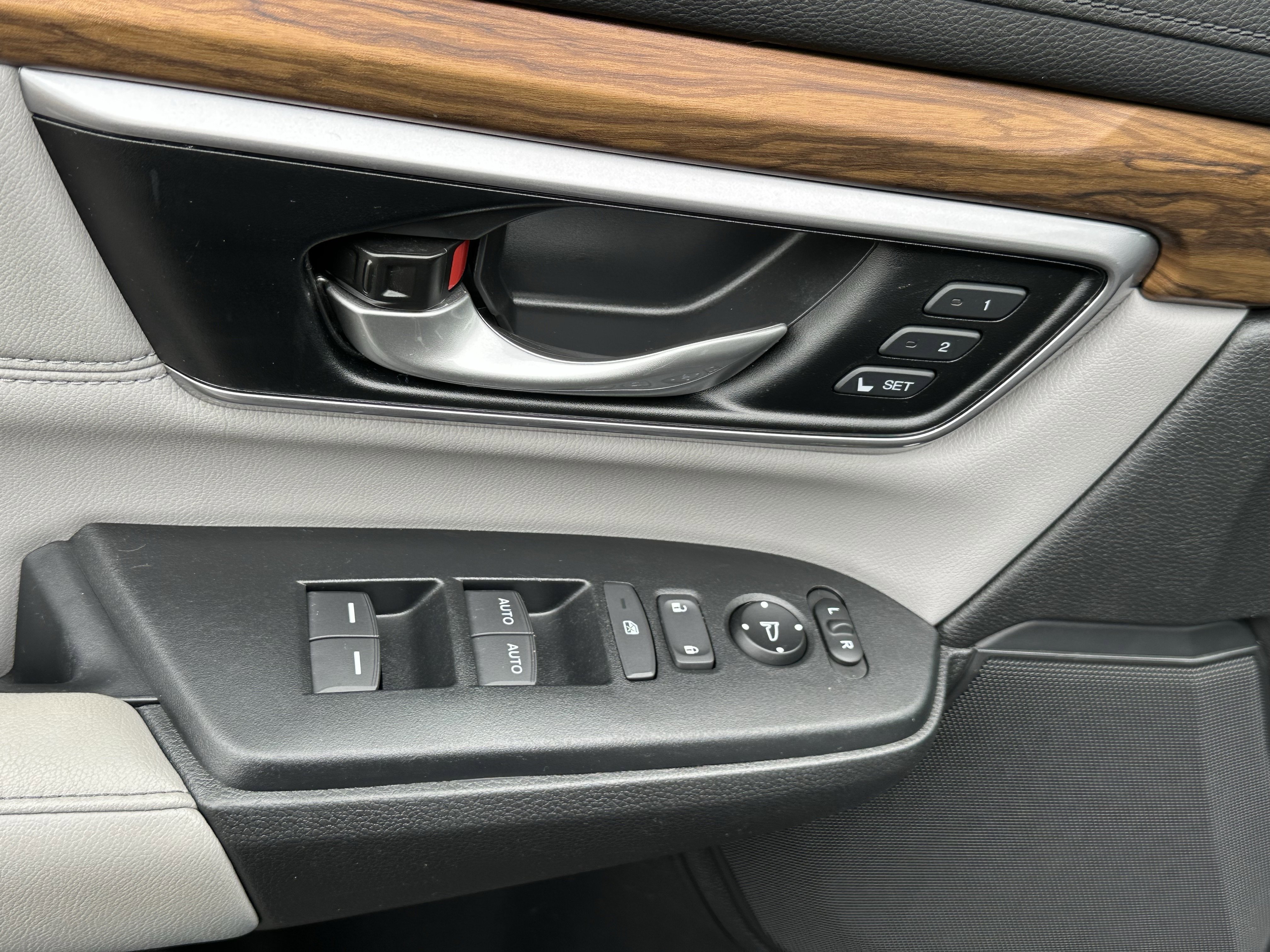 Used 2018 Honda CR-V EX-L image 15