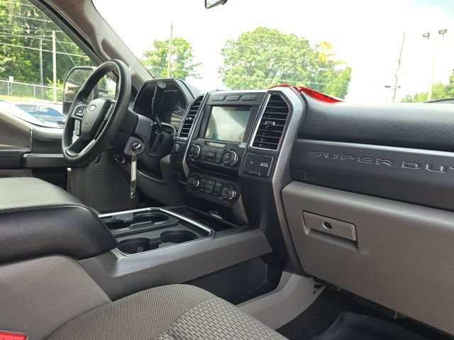 Used 2017 Ford F250 XLT w/ XLT Premium Package RWD image 21
