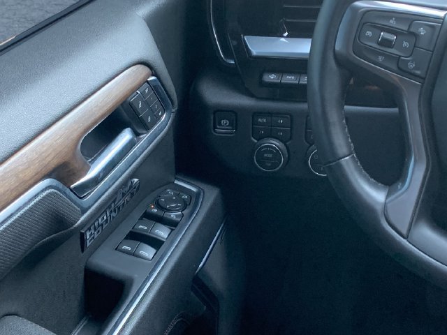 Used 2026 Chevrolet Silverado 1500 High Country AWD/4WD image 19