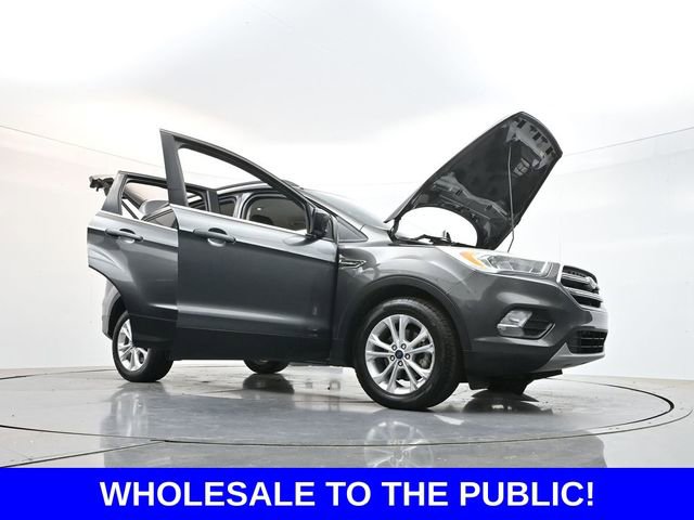 Used 2017 Ford Escape SE w/ Equipment Group 201A FWD image 34
