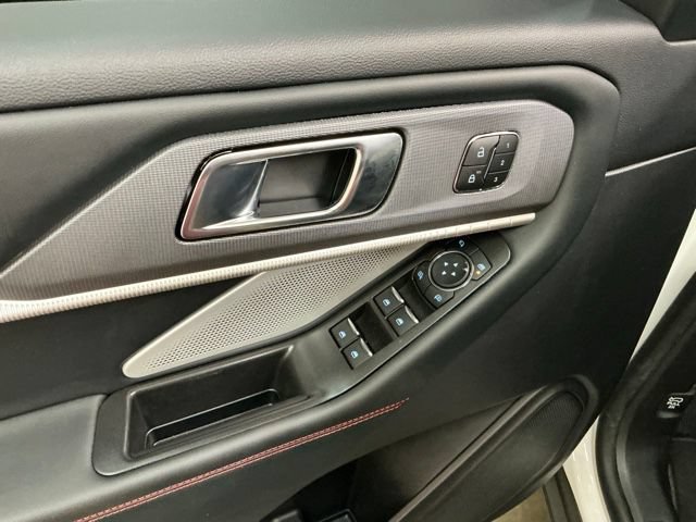 Used 2025 Ford Explorer ST w/ Sun And Sound Package AWD/4WD image 15