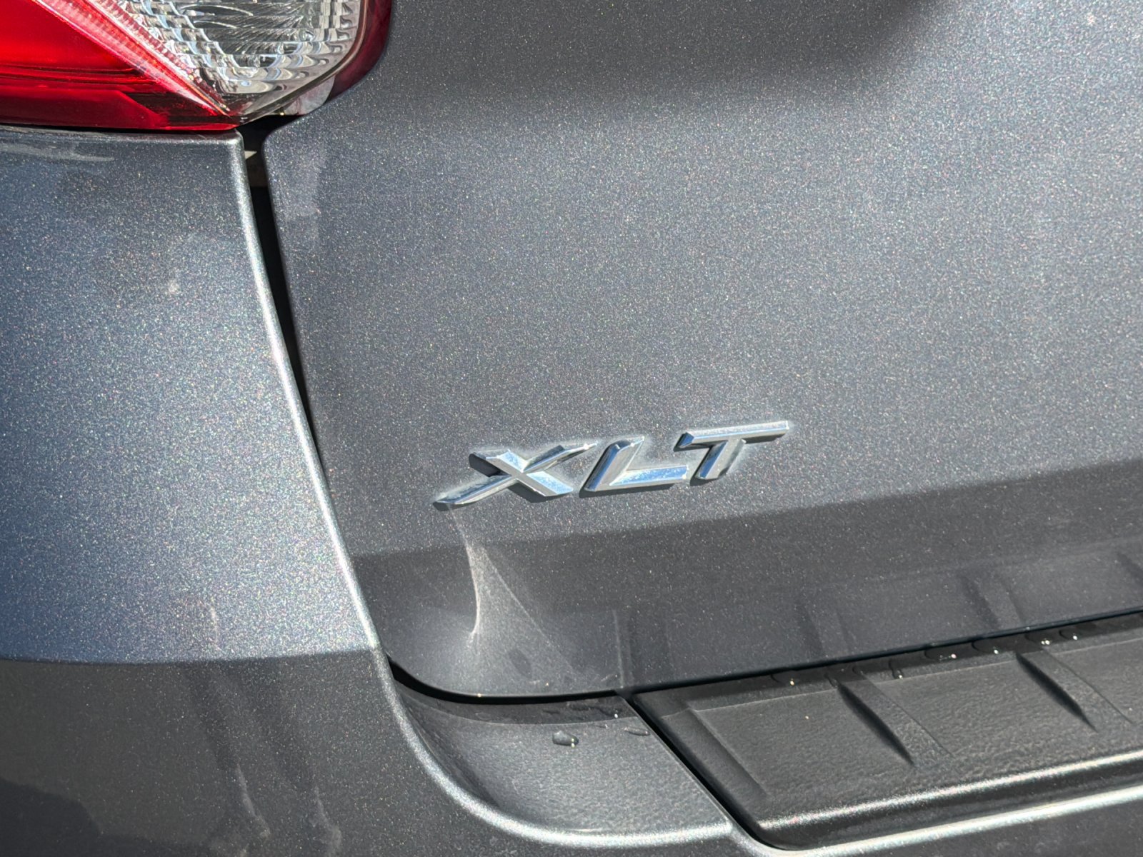 Used 2021 Ford Explorer XLT w/ Equipment Group 202A RWD image 41