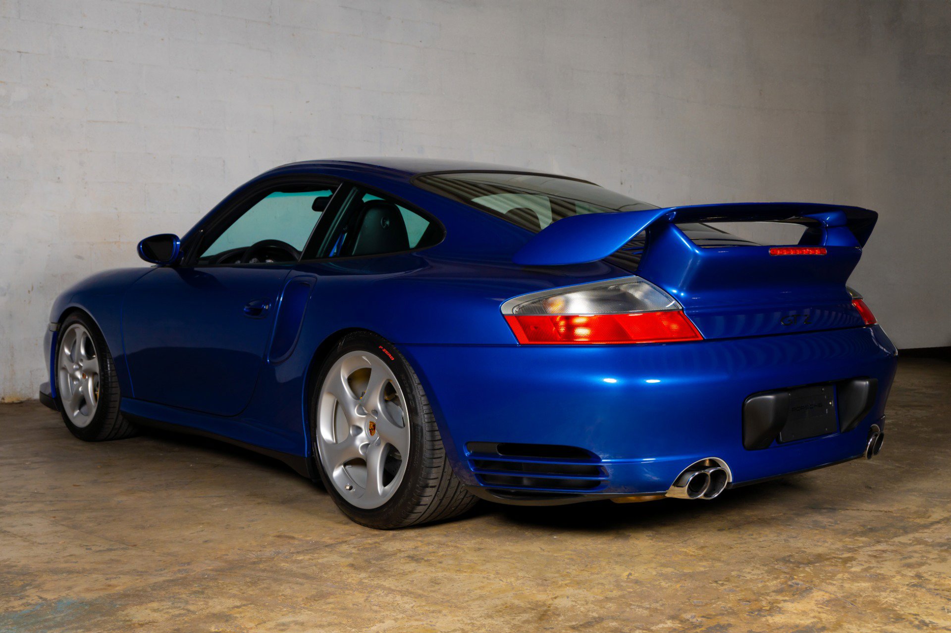 Used 2003 Porsche 911 GT2 image 9