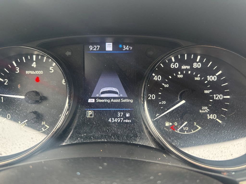 Used 2020 Nissan Rogue Sport SL w/ Premium Package image 9