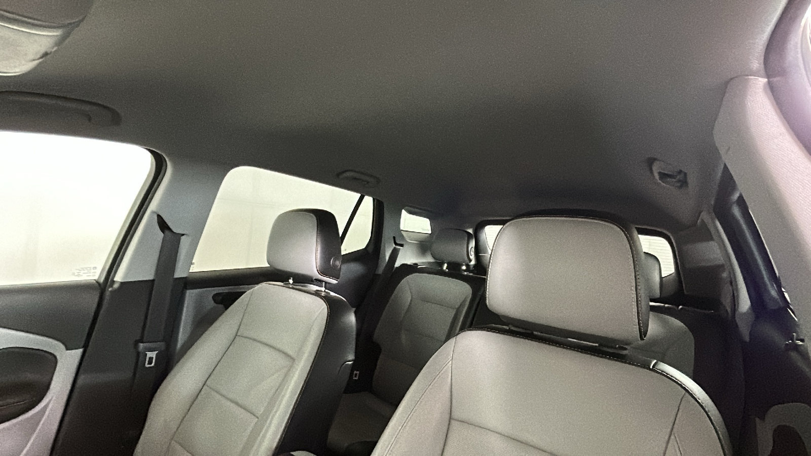 Used 2020 GMC Terrain SLT w/ Preferred Package AWD/4WD image 16