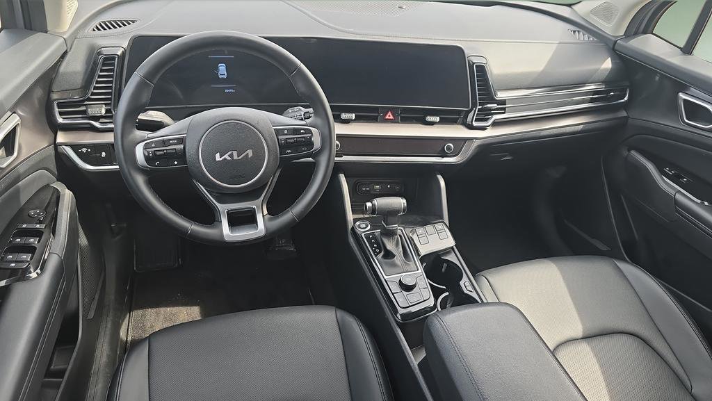 Used 2023 Kia Sportage EX FWD image 18