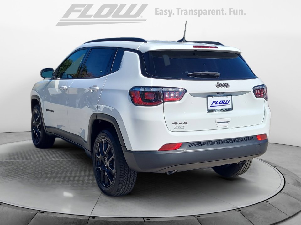 New 2026 Jeep Compass Latitude image 5