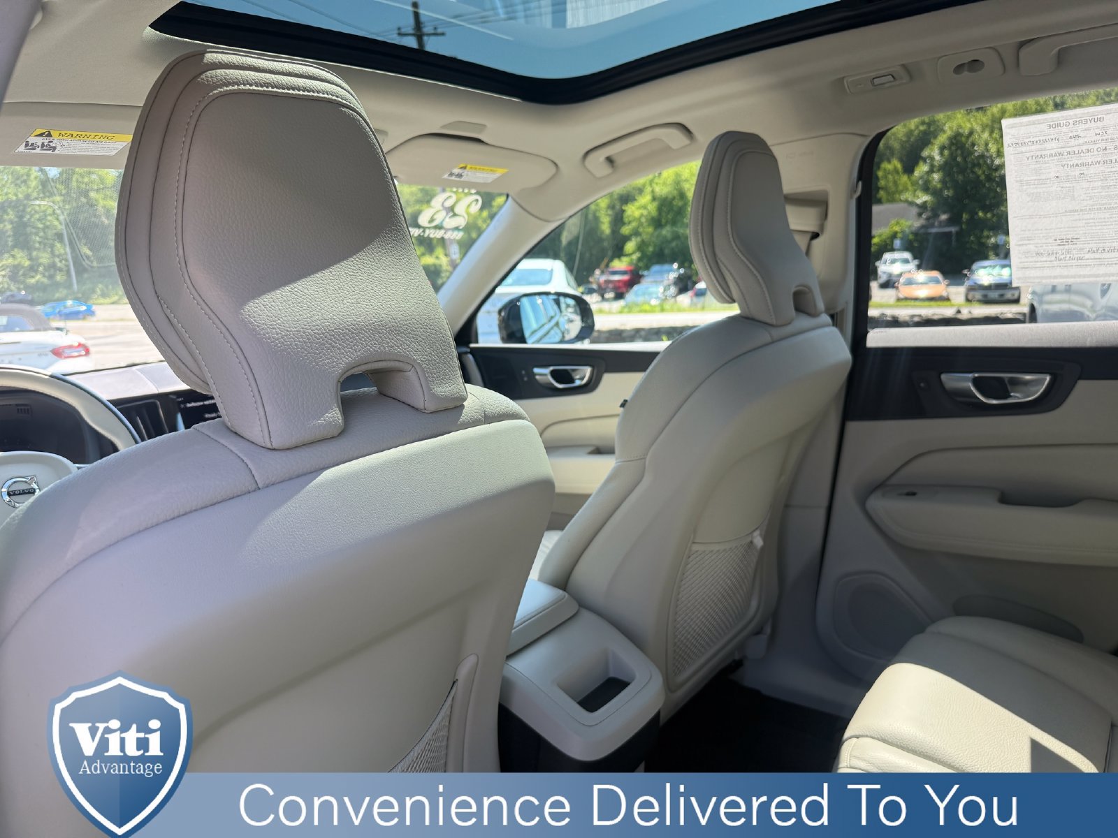 Certified 2023 Volvo XC60 B5 Plus AWD/4WD image 21