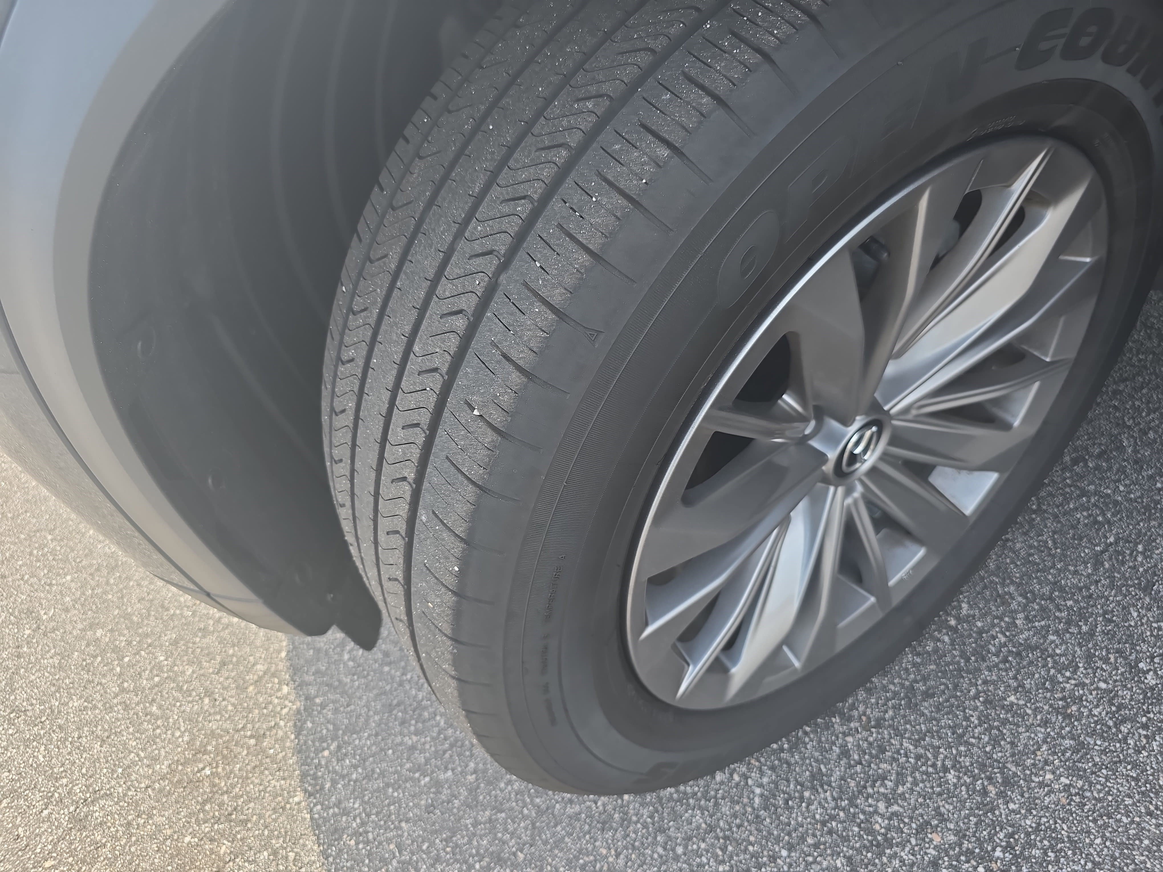 Used 2025 MAZDA CX-90 3.3 Turbo w/ Preferred Package image 32