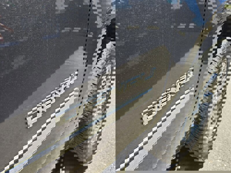 Used 2011 GMC Yukon Denali image 36