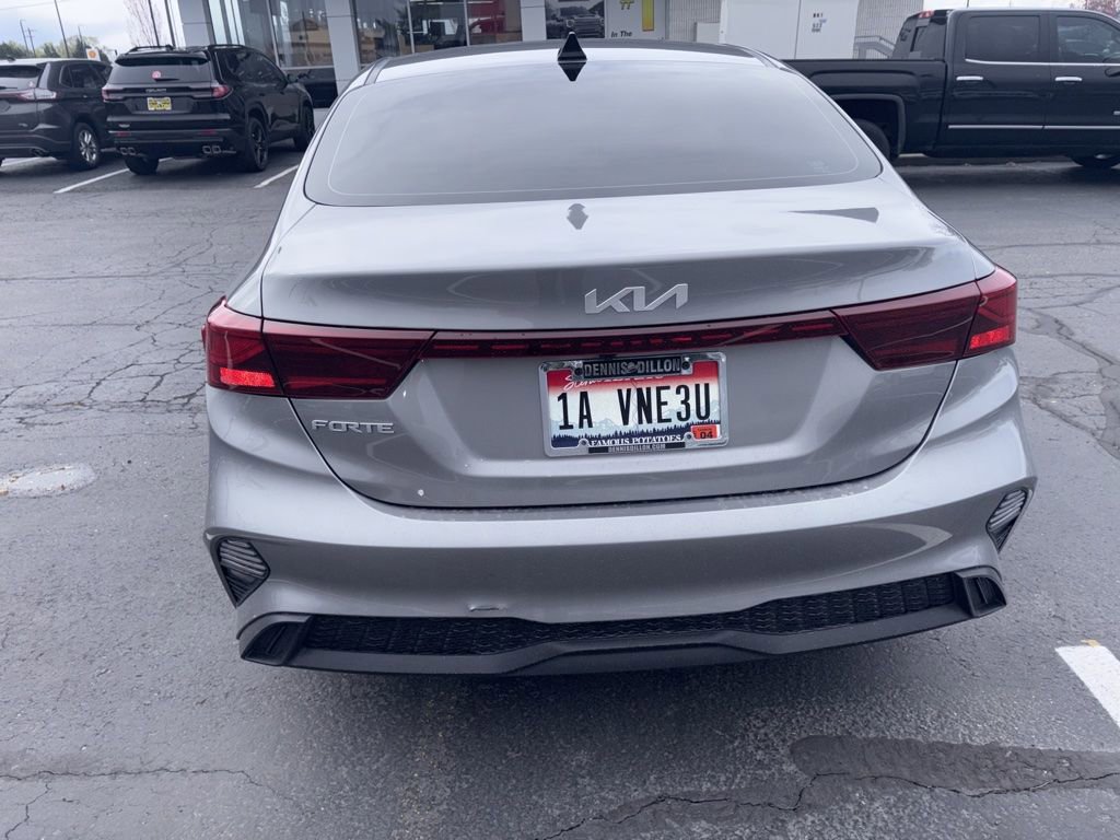 Used 2024 Kia Forte LXS image 3