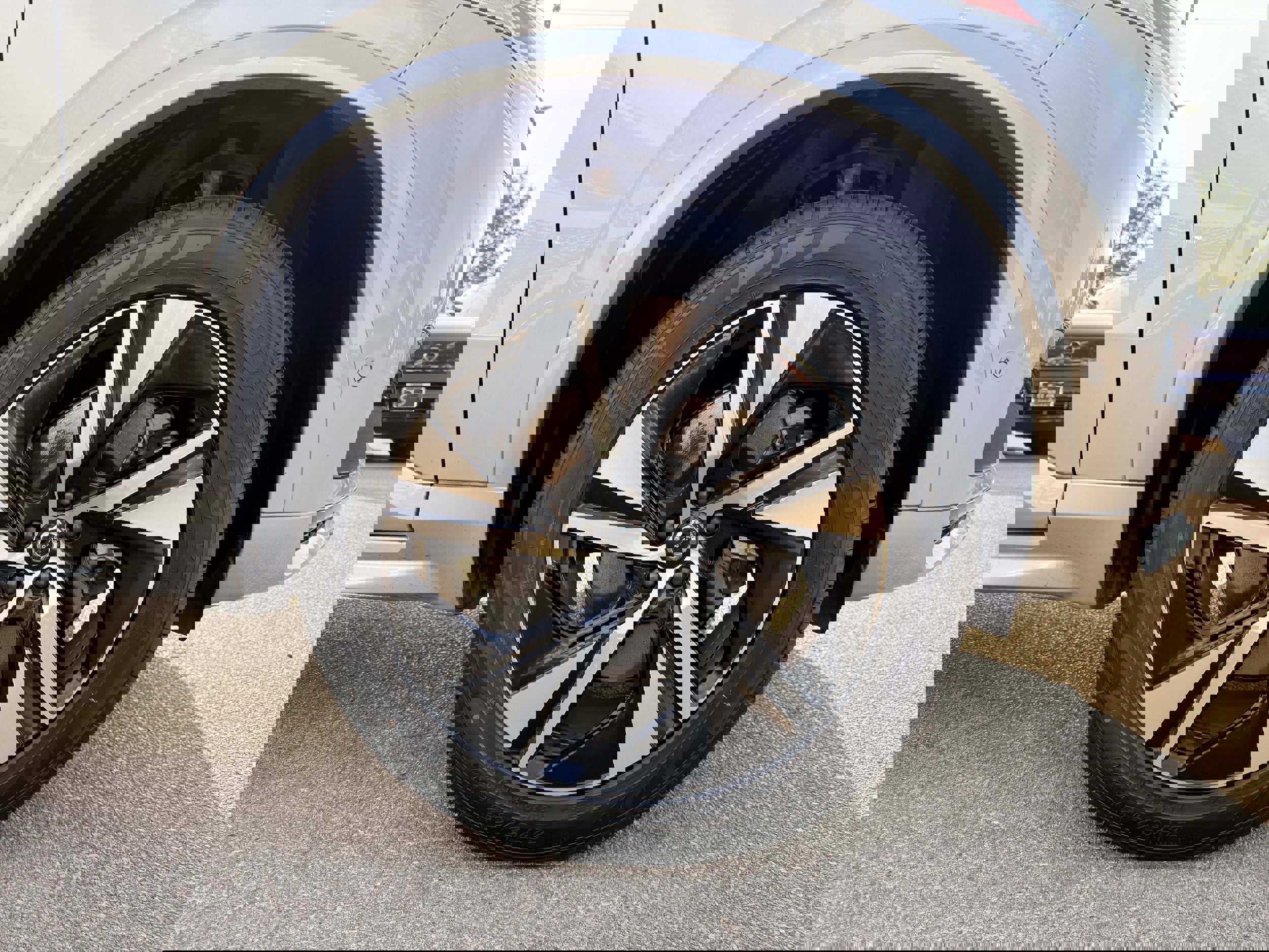 Certified 2023 Volvo XC90 T8 Plus image 8