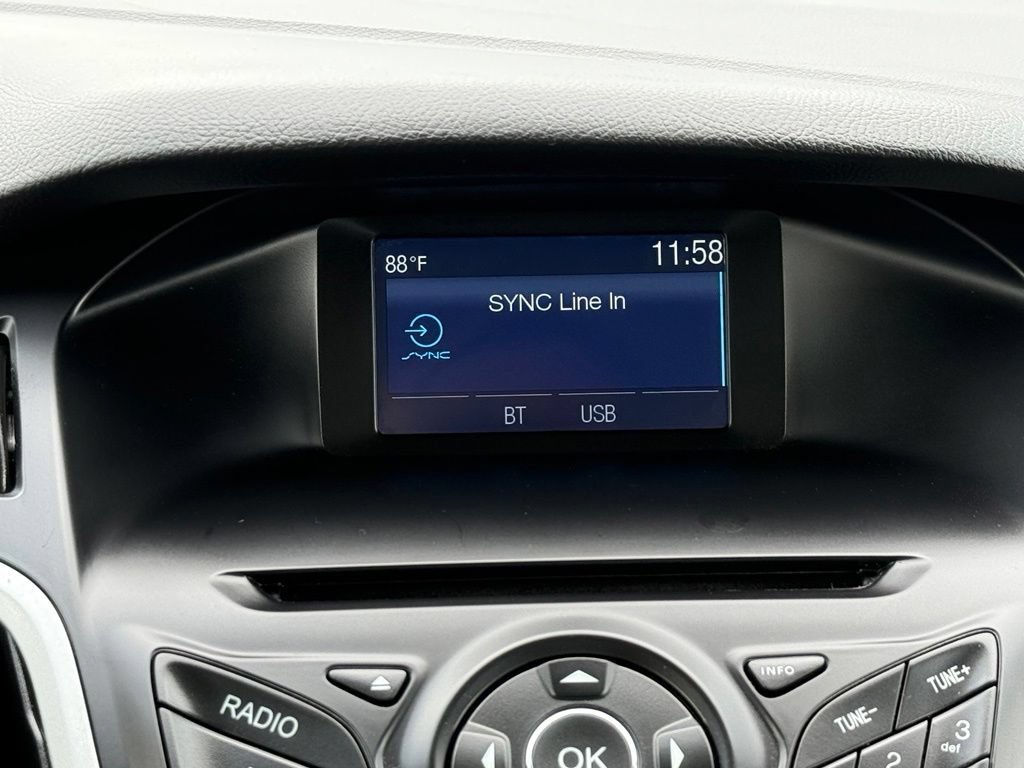 Used 2014 Ford Focus SE FWD image 28