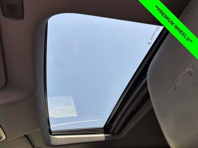 Used 2019 GMC Sierra 1500 AT4 w/ AT4 Premium Package image 8