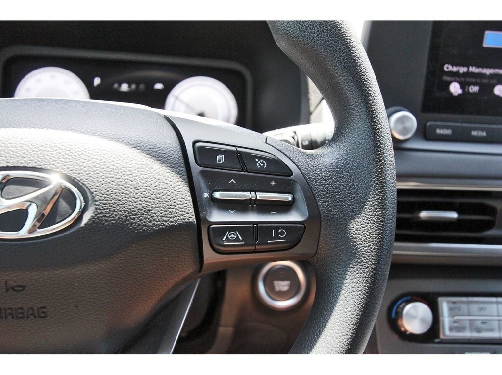 Certified 2023 Hyundai Kona SE w/ Cargo Package FWD image 19