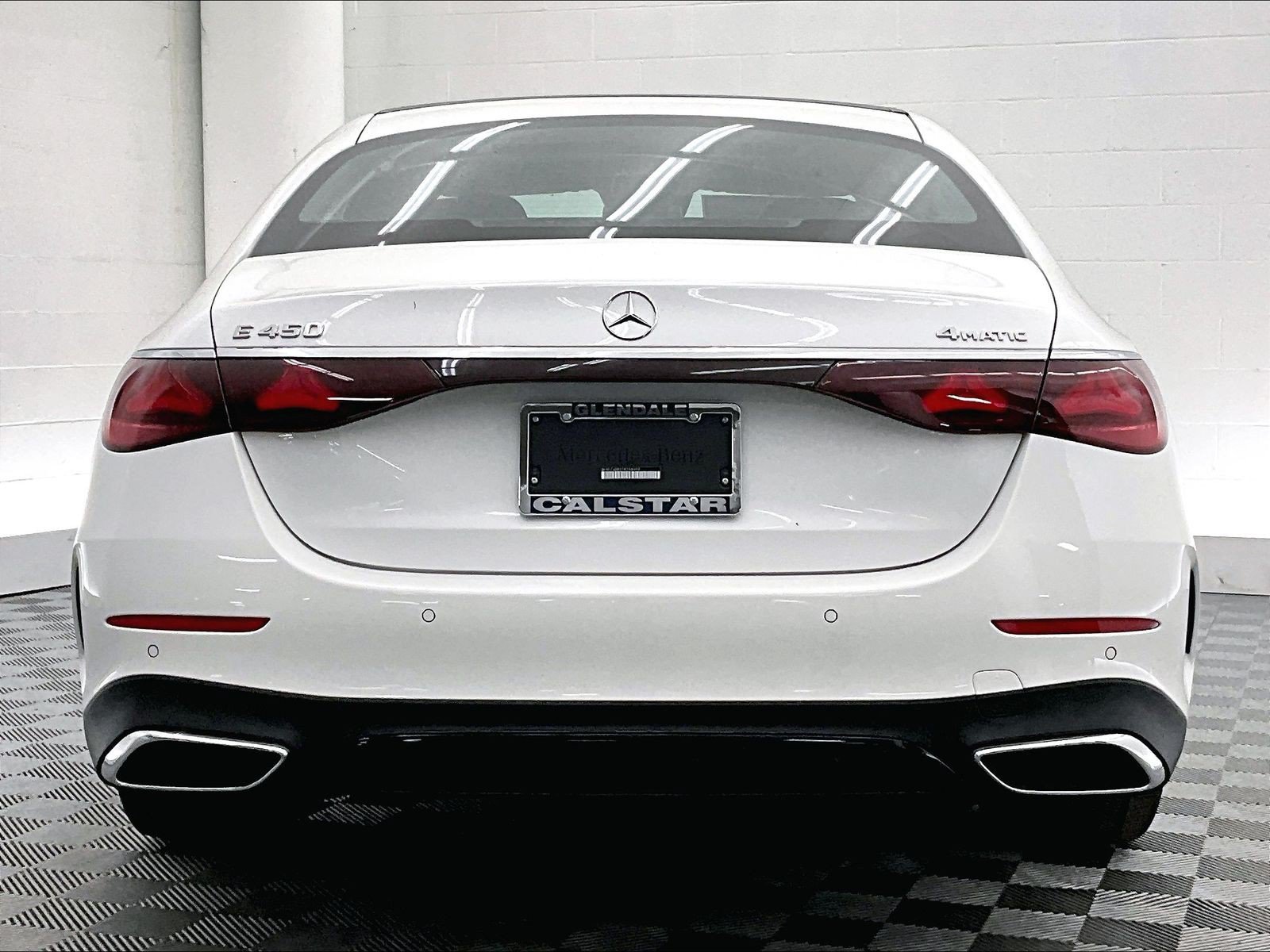 New 2026 Mercedes-Benz E 450 4MATIC Sedan image 3