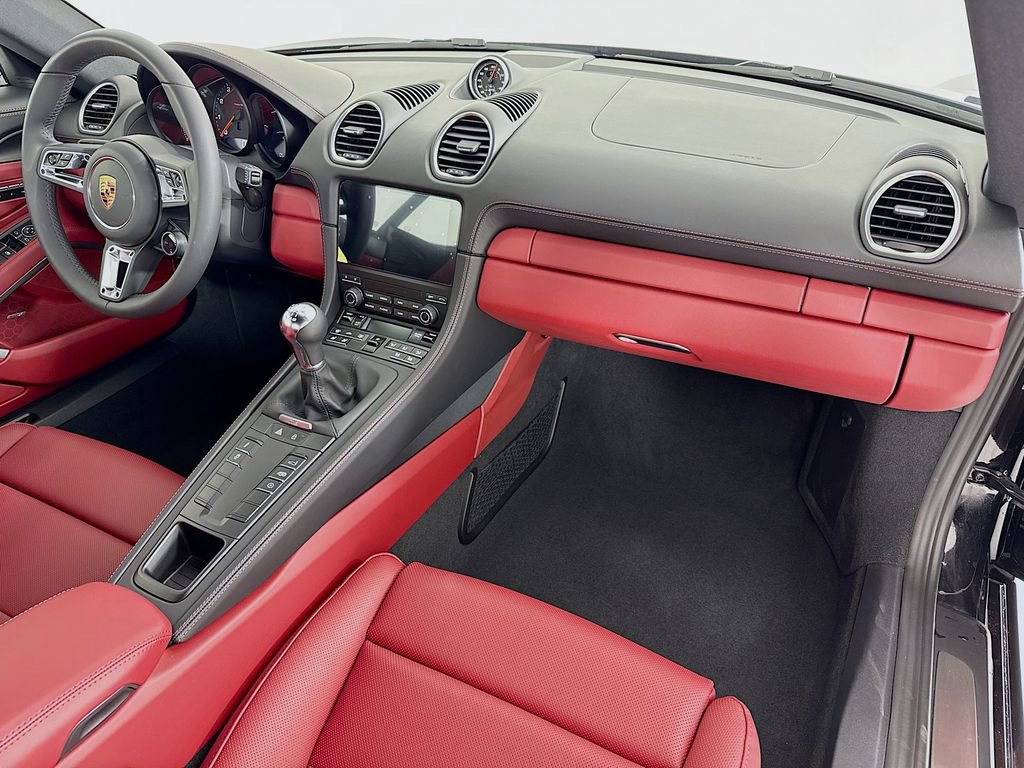 Certified 2025 Porsche 718 Cayman RWD image 30