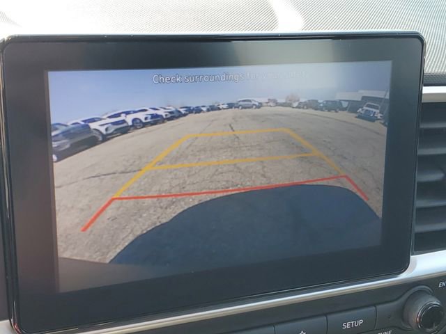 Used 2022 Hyundai Venue SEL FWD image 15