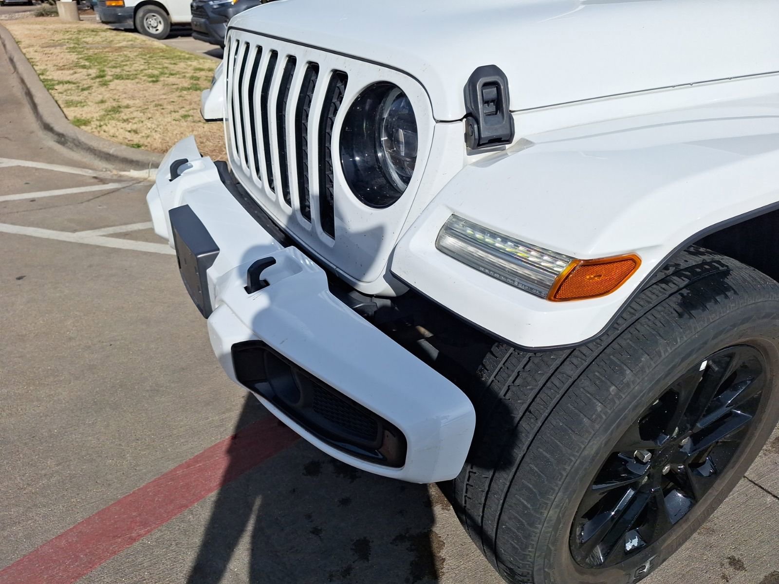 Used 2023 Jeep Gladiator Overland image 10