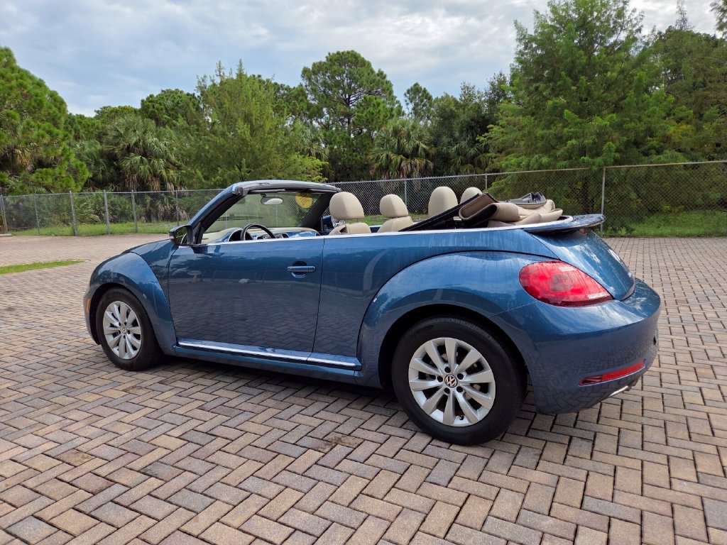 Used 2019 Volkswagen Beetle 2.0T S FWD image 9