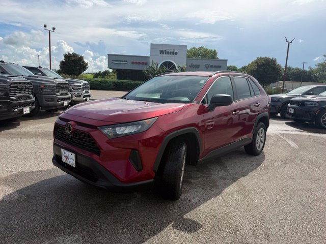 Used 2021 Toyota RAV4 LE FWD image 3