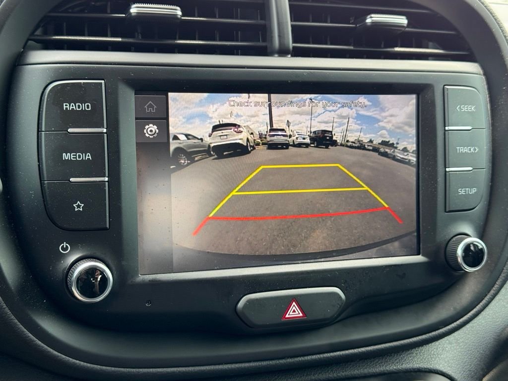 Used 2025 Kia Soul LX FWD image 32