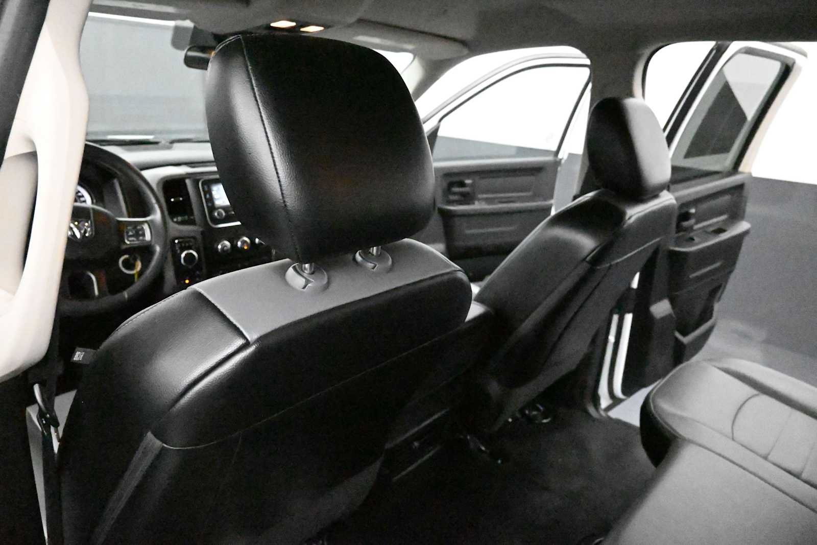 Used 2022 RAM 1500 Tradesman w/ Chrome Appearance Group AWD/4WD image 19