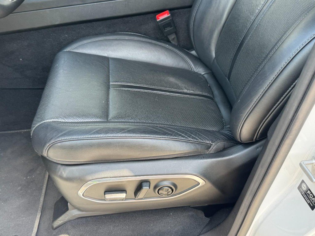 Used 2024 Jeep Wagoneer Series II AWD/4WD image 26