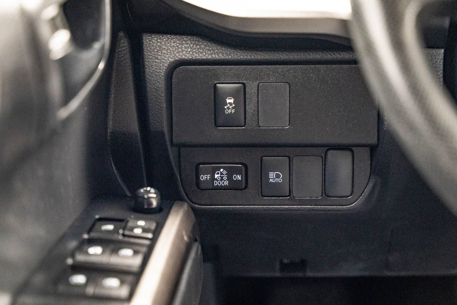 Used 2022 Toyota Tacoma SR5 w/ Technology Package RWD image 27