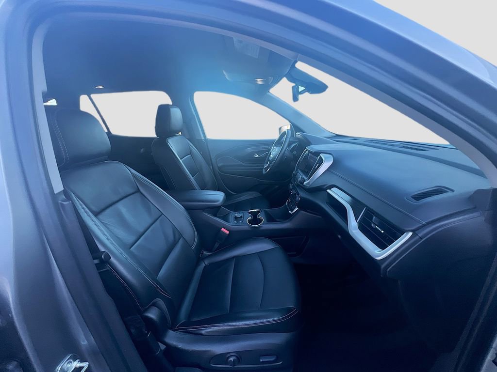 Used 2024 GMC Terrain SLT image 29