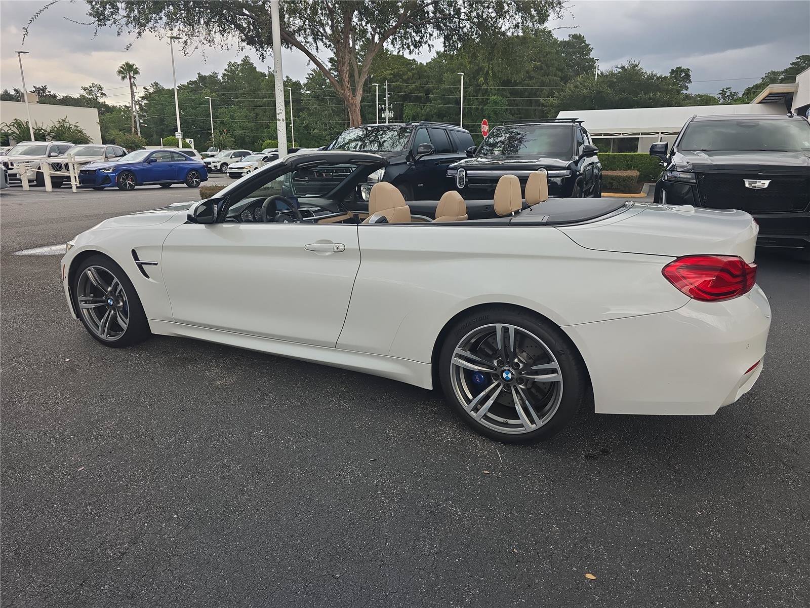 Used 2018 BMW M4 Convertible RWD image 5