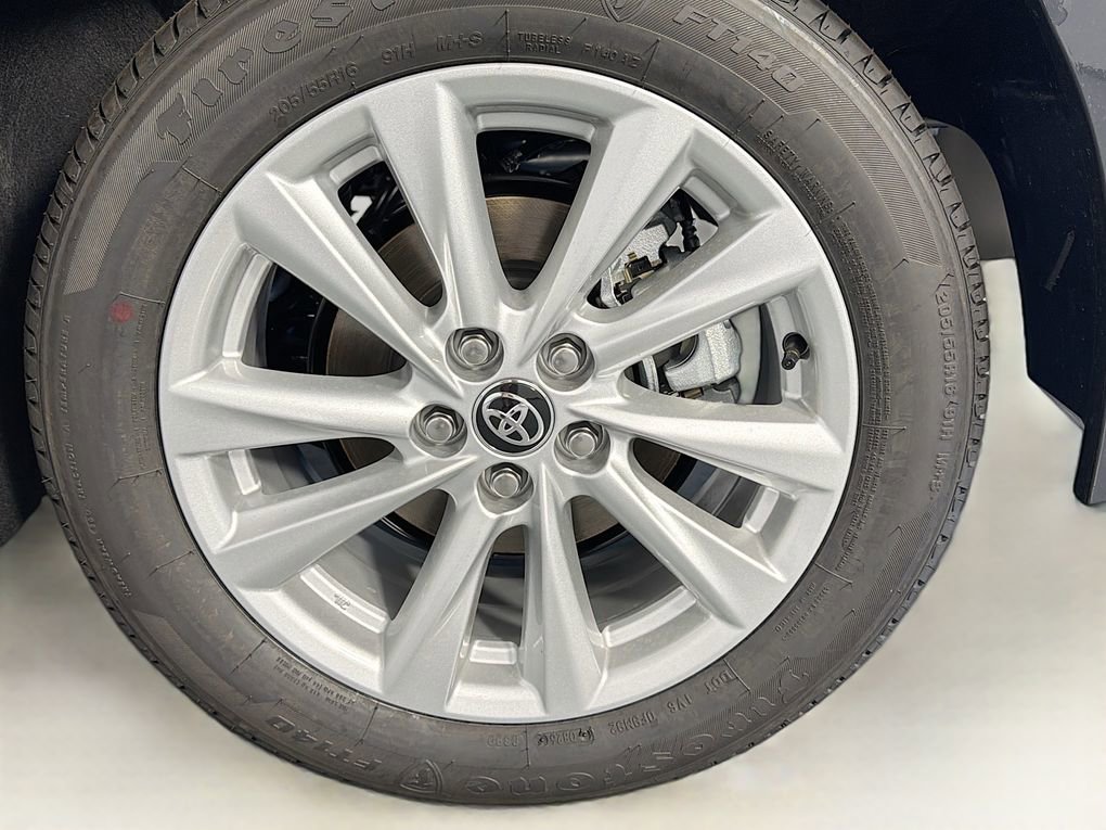 New 2026 Toyota Corolla LE FWD image 30