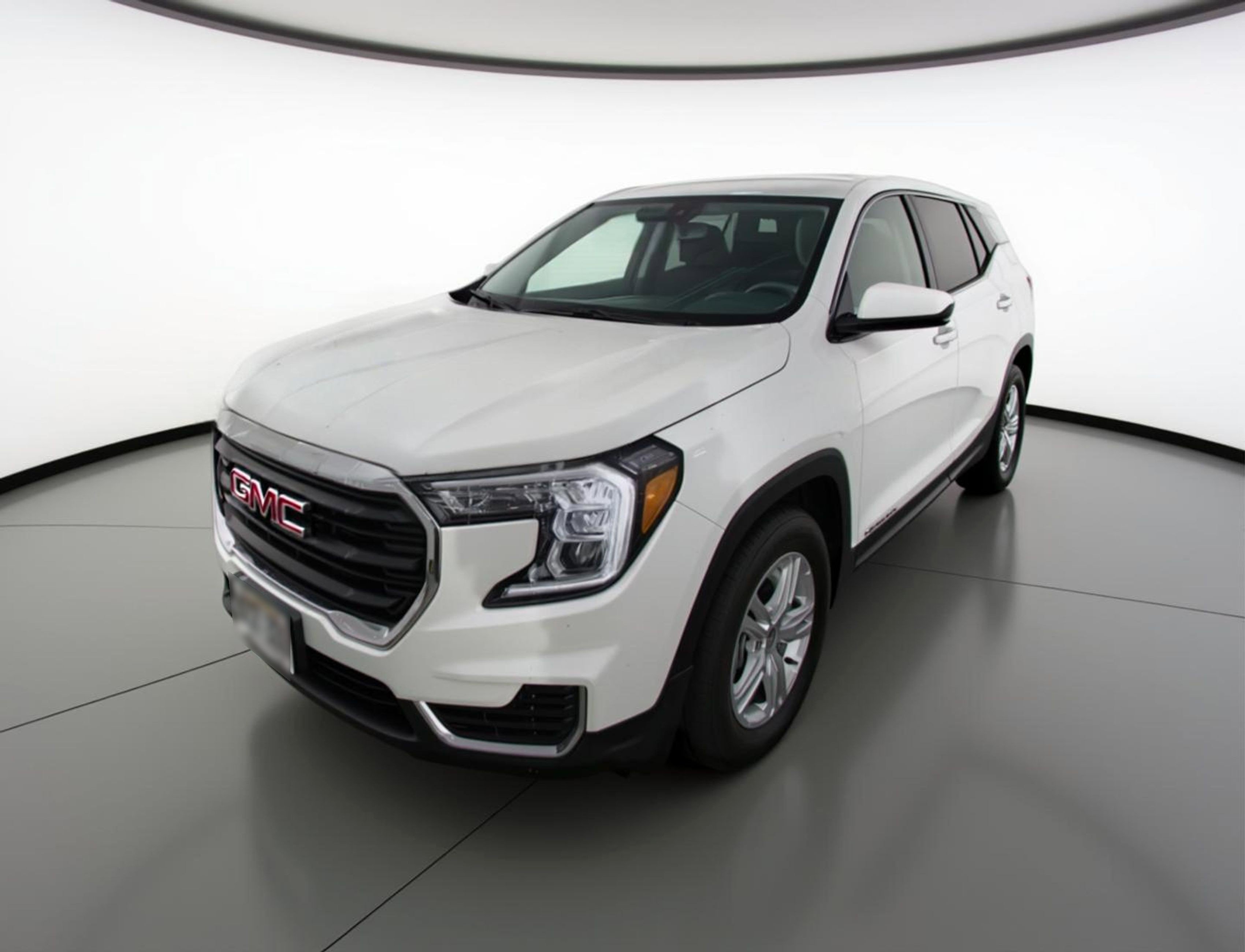 Used 2024 GMC Terrain SLE FWD image 3