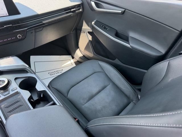 Used 2023 Kia EV6 Wind w/ Wind Technology Package AWD/4WD image 18