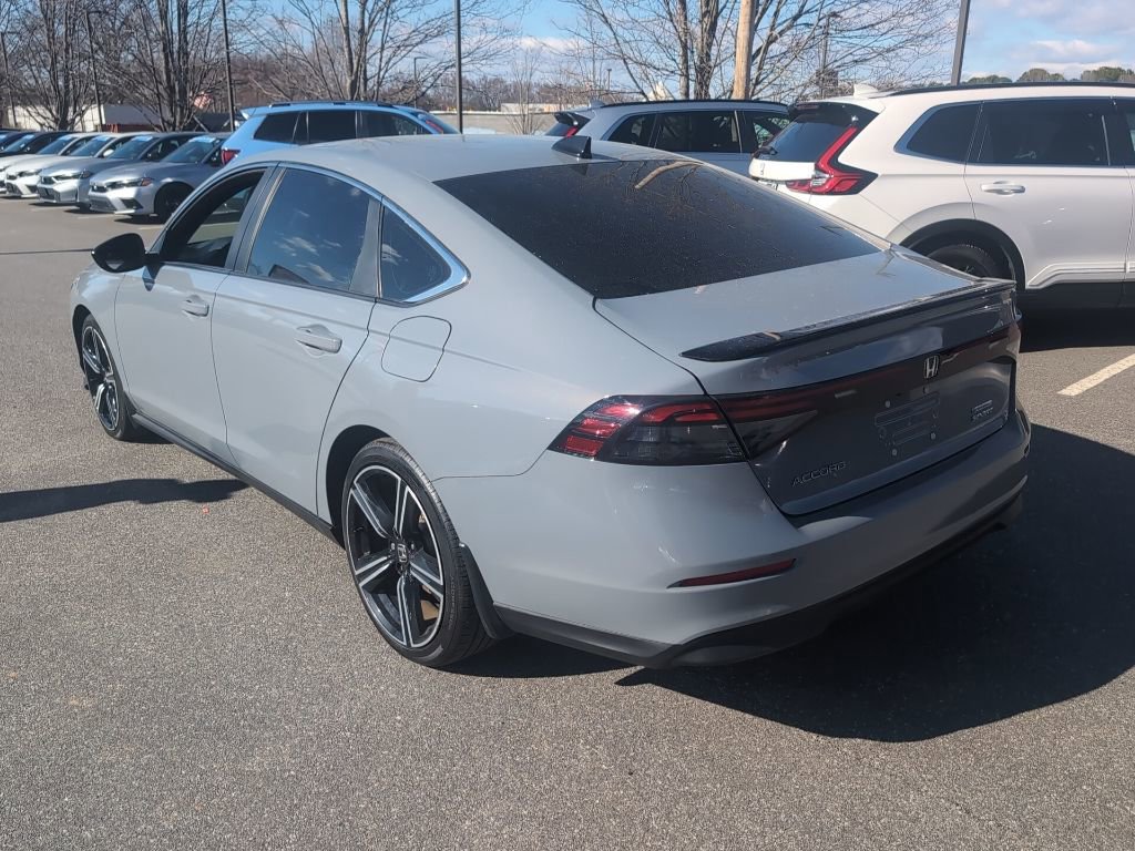Used 2023 Honda Accord Sport image 5