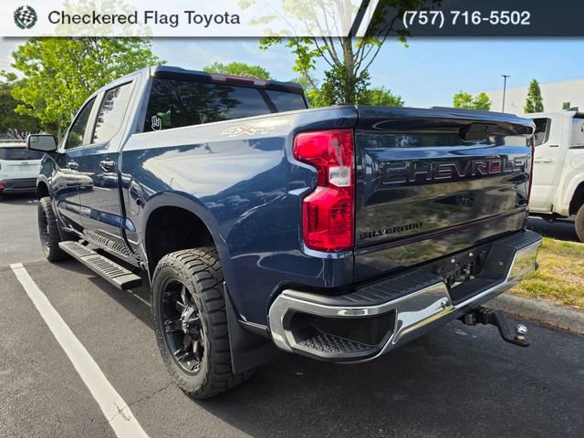 Used 2022 Chevrolet Silverado 1500 LT AWD/4WD image 4
