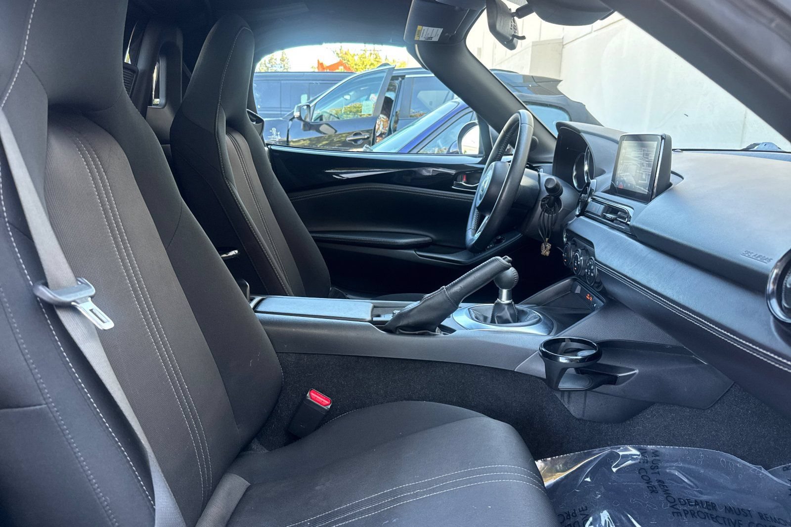 Used 2021 MAZDA MX-5 Miata Club w/ Appearance Package RWD image 15