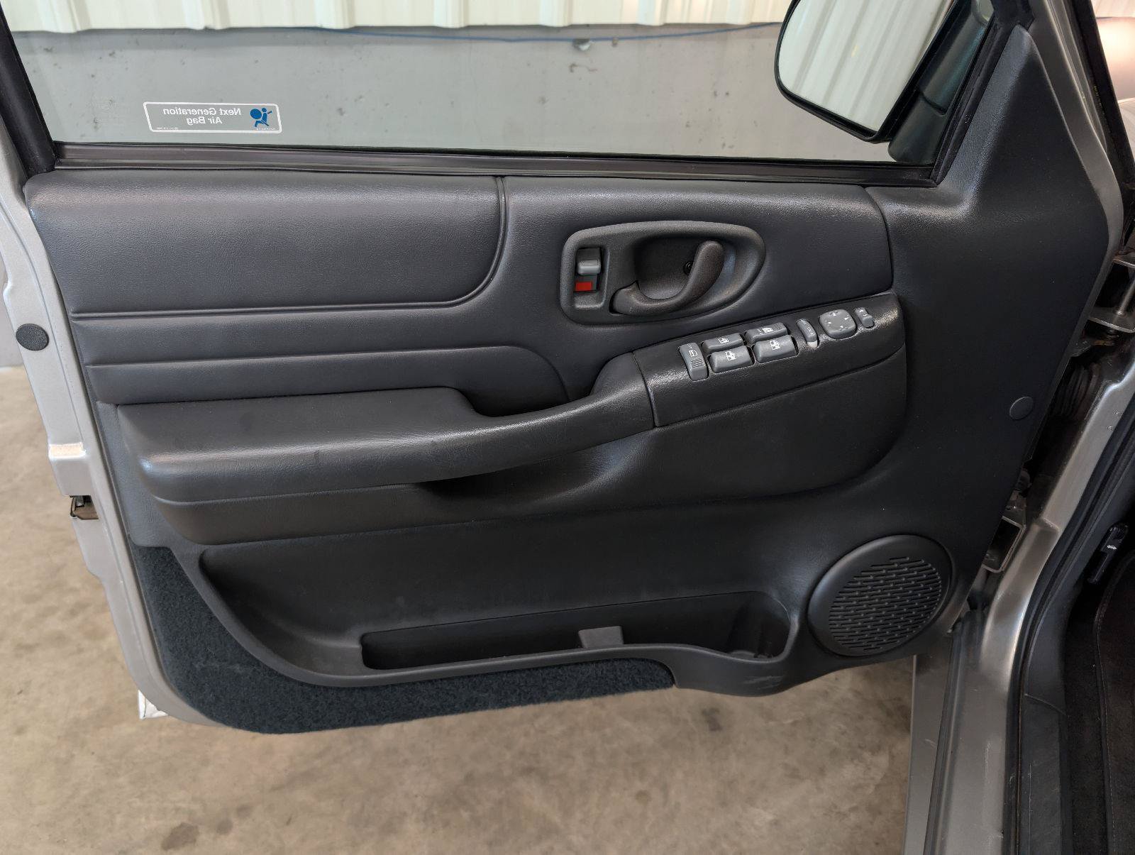 Used 2000 GMC Jimmy SLT AWD/4WD image 18