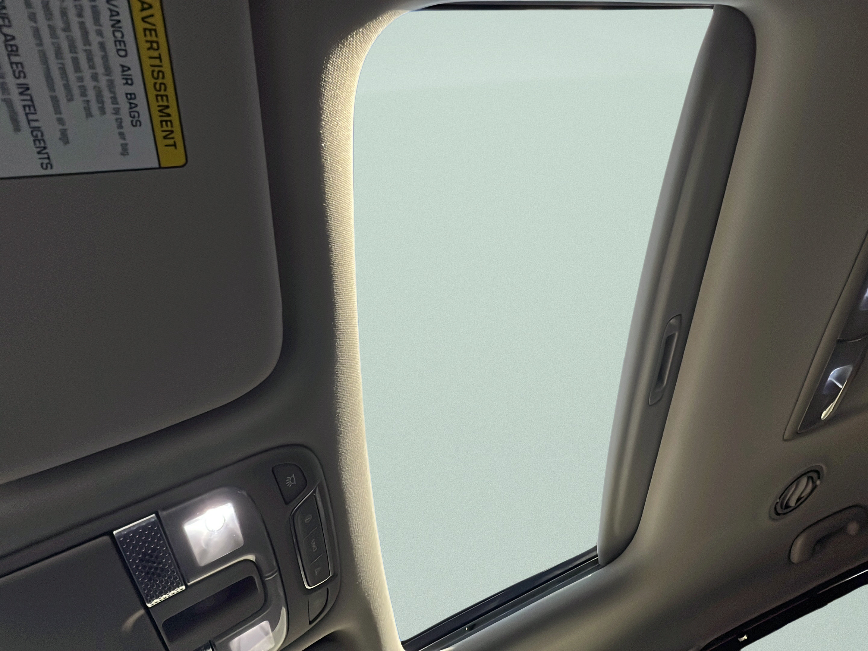 Certified 2022 Kia Telluride EX w/ EX Premium Package AWD/4WD image 16
