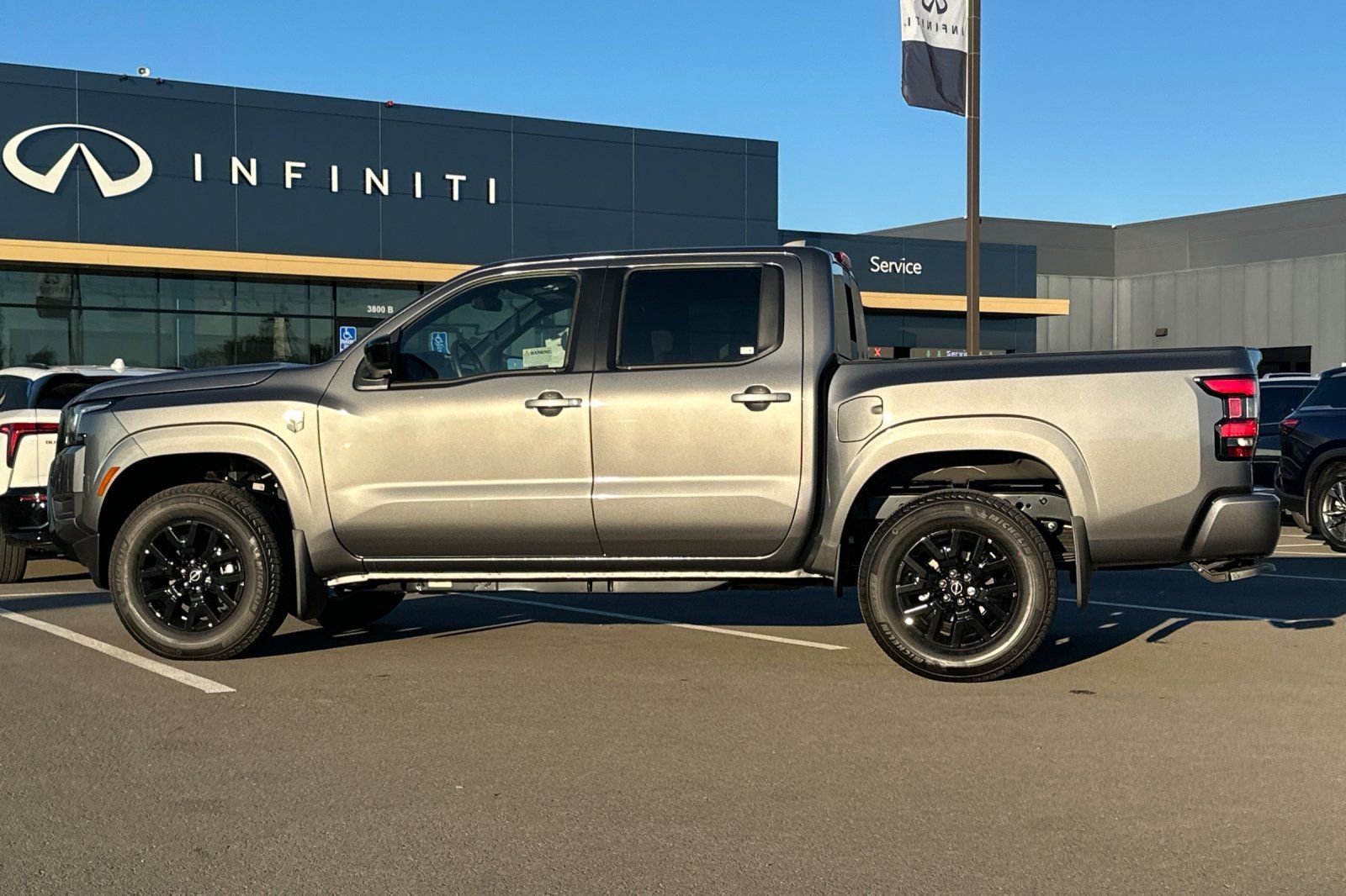 New 2026 Nissan Frontier SV w/ Tow Package image 7