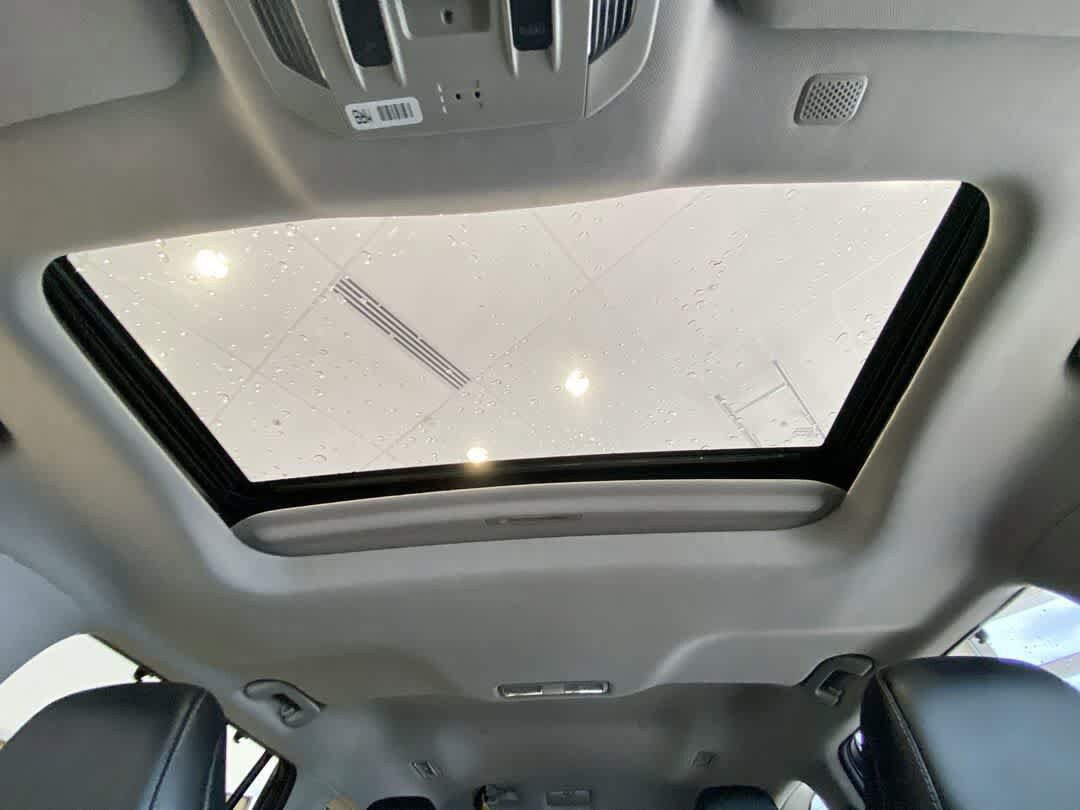 Used 2022 Toyota Highlander Limited AWD/4WD image 24
