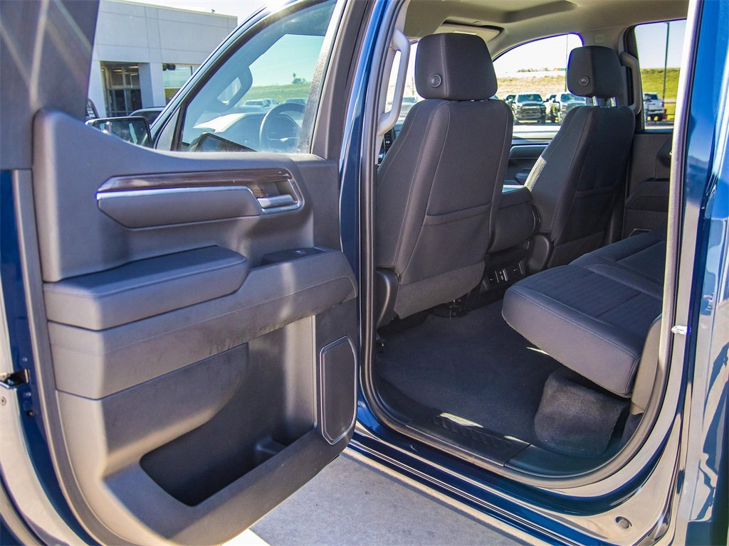 Used 2023 Chevrolet Silverado 1500 LT image 22