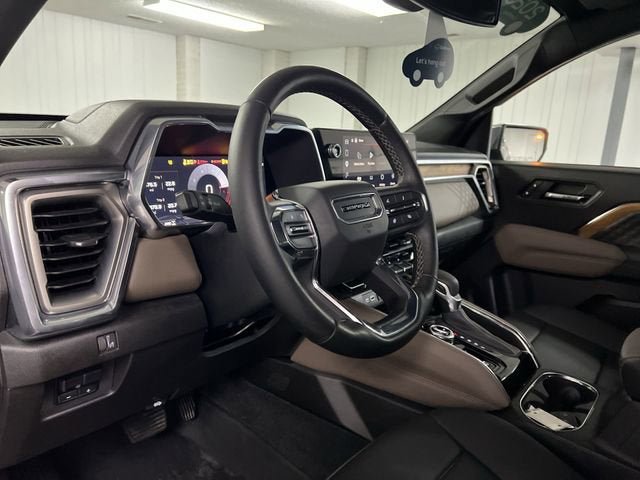 Certified 2025 GMC Canyon Denali AWD/4WD image 10