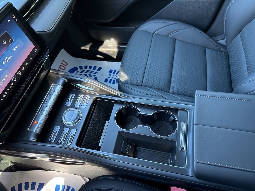 New 2026 Lincoln Nautilus Reserve w/ Jet Appearance Package image 35