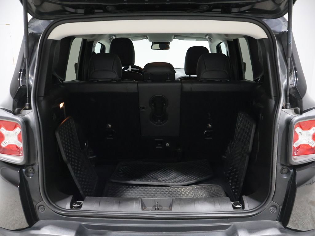 Used 2020 Jeep Renegade Limited image 20