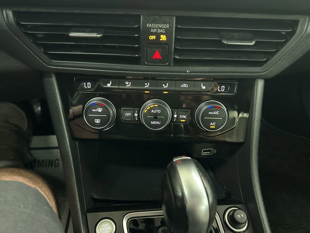 Used 2019 Volkswagen Jetta R-Line FWD image 46